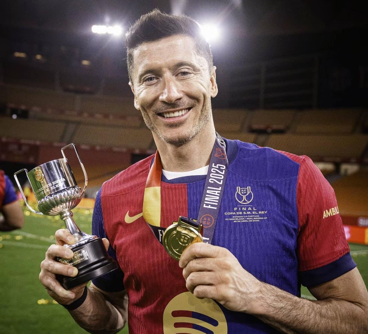 开云在线赛事平台-巴塞罗那平局晋级，战绩继续辉煌